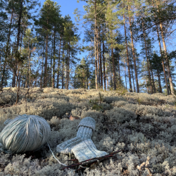 Neuletyö jäkälämatolla
